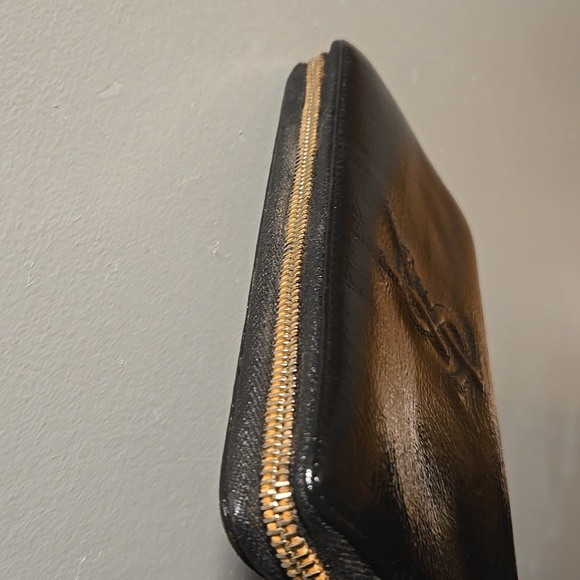YSL Delle De Jour Black Patent Leather Wallet - Picture 7 of 10